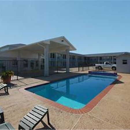 Summit Inn Hempstead Екстериор снимка
