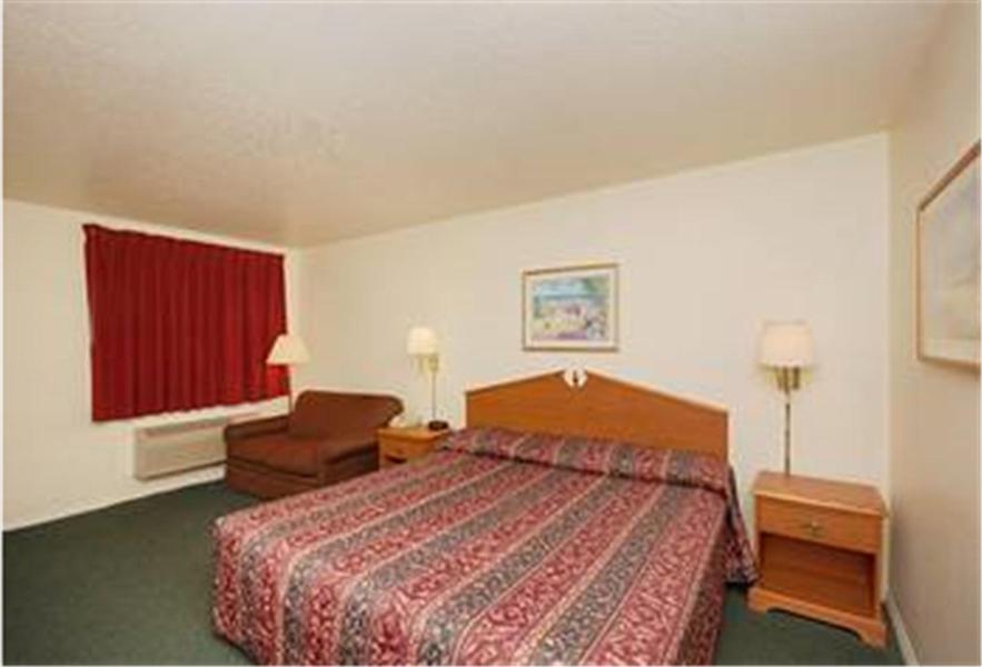 Summit Inn Hempstead Стая снимка